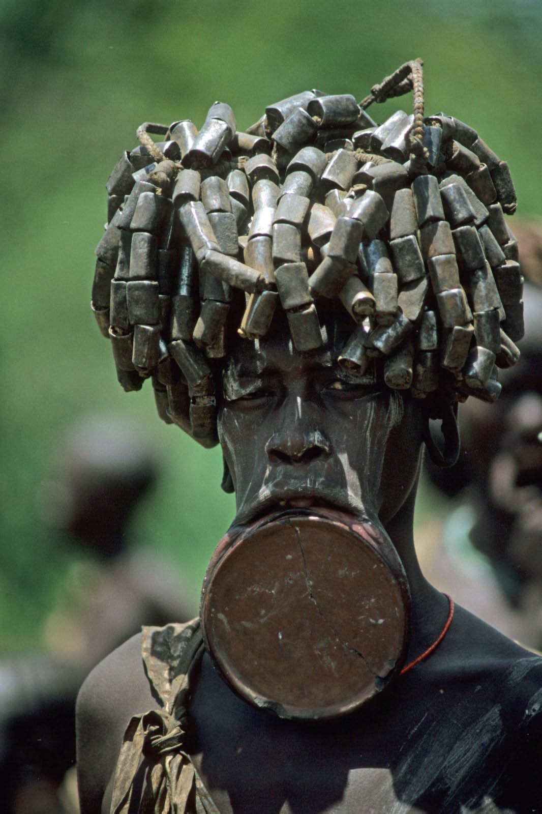 femme Mursi (et oui?)
